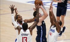 九游体育官方入口-独行侠轻取勇士，周琦扛起全队