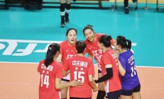 九游娱乐官方网站-利万特主教练外貌帅气，球队风采高涨的简单介绍