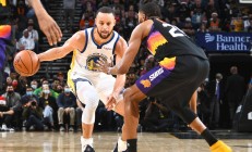 九游娱乐入口-勇士蓄势待发取胜关键时刻抢得先机