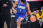 九游体育直播-火箭力克鹈鹕，哈登砍下三双壮举