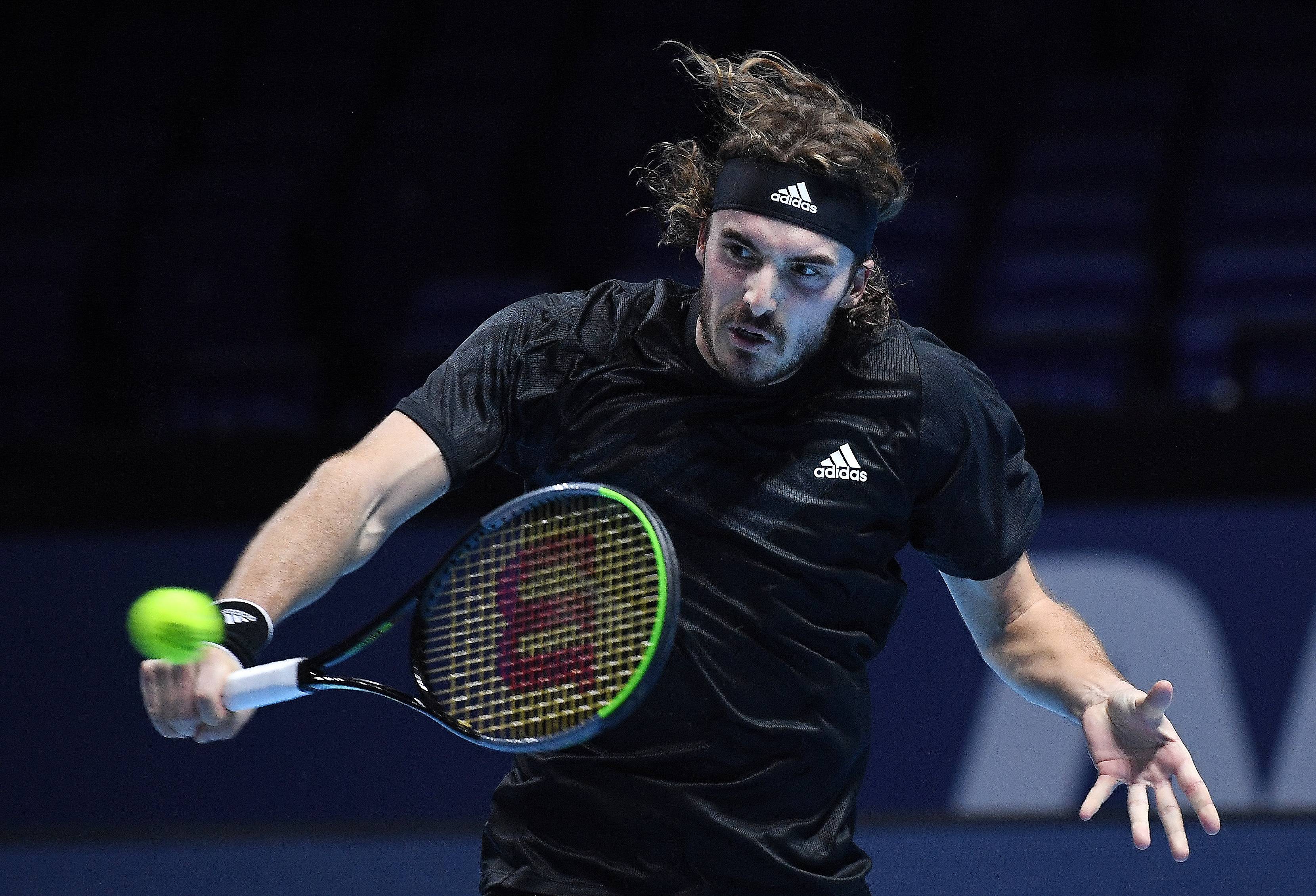 关于日本网球队绝杀法国网球队，西西帕斯统治全场的信息