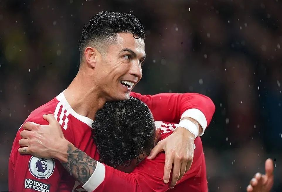 田径战术调整奏效，成功扭转局势的简单介绍