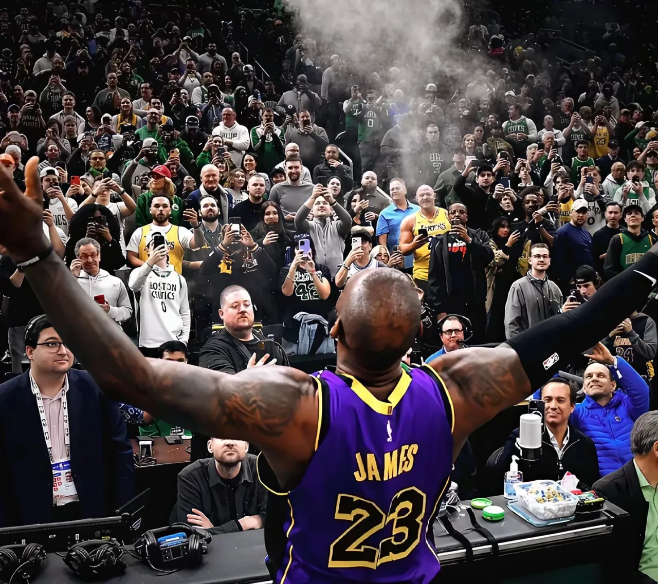 一场经典之战!NBA点燃球迷热情的简单介绍 一场经典之战!NBA点燃球迷热情的简单介绍