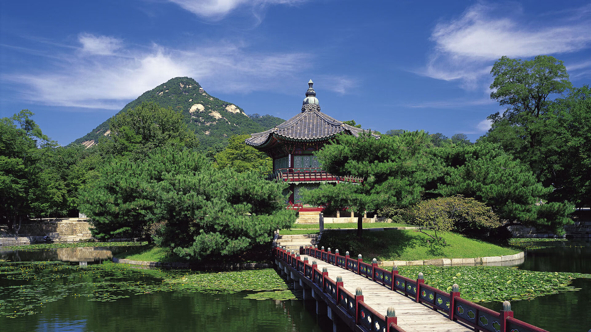 英格拉姆天神下凡统治攻防，吉林队团队火力全开强势压制雄鹿